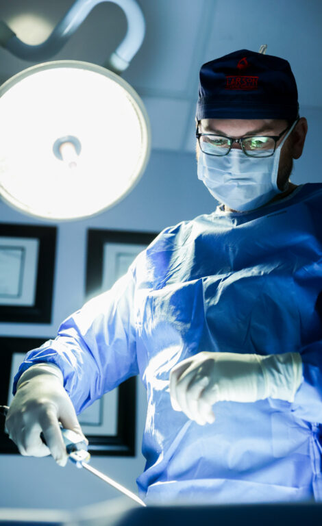 Plastic surgeon performing gynecomastia surgery near Marana, AZ